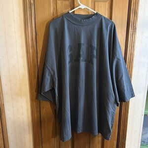 Yzy Gap Men’s Dove Tee Oversized Size Large